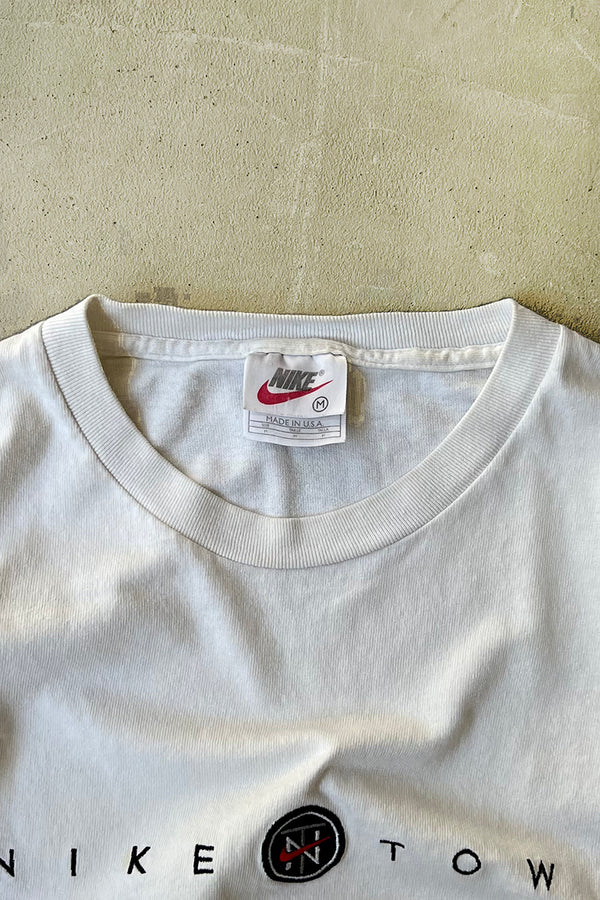 MADE IN USA 90'S NIKE TOWN ATLANTA T-SHIRT / WHITE [SIZE: M USED]