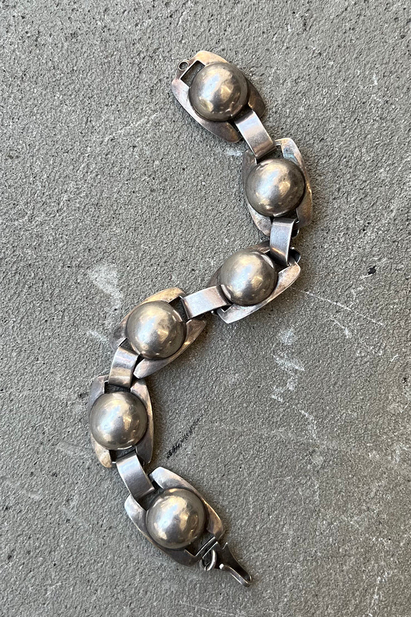 STERLING SILVER BRACELET / SILVER  [SIZE: ONE SIZE USED]