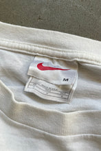 画像をギャラリービューアに読み込む, MADE IN USA 90&#39;S ONE POINT LOGO T-SHIRT / WHITE [SIZE: M USED]
