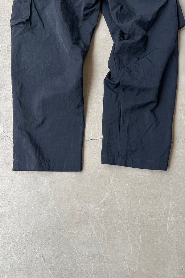 NYLON CARGO PANTS / BLACK [SIZE: S USED]