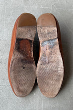 画像をギャラリービューアに読み込む, MADE IN ITALY HAND SEWN LOW RUBBER / BROWN [SIZE: 41 (26cm相当) USED]
