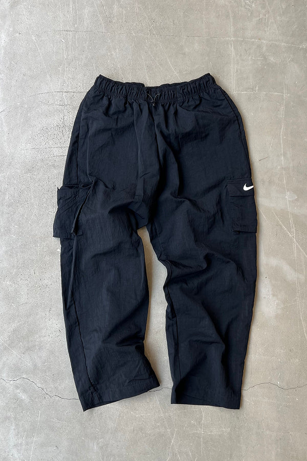NYLON CARGO PANTS / BLACK [SIZE: S USED]