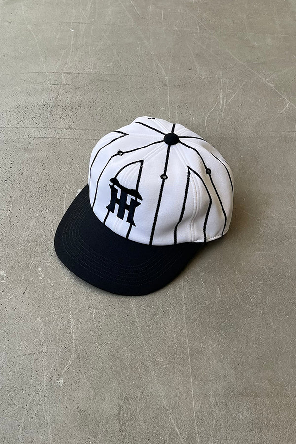 80'S 6 PANEL CAP / WHITE [SIZE: ONE SIZE USED]