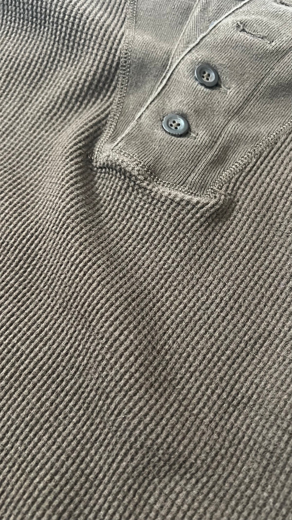 90'S L/S HENLEY NECK T-SHIRT / BROWN [SIZE: S USED]