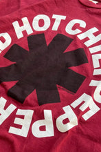 画像をギャラリービューアに読み込む, 12&#39;S RED HOT CHILLPEPPERS BAND T-SHIRT / BURGUNDY [SIZE: L USED]
