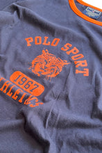 画像をギャラリービューアに読み込む, MADE IN USA 90&#39;S LOGO RINGER T-SHIRT / NAVY [SIZE: L USED]
