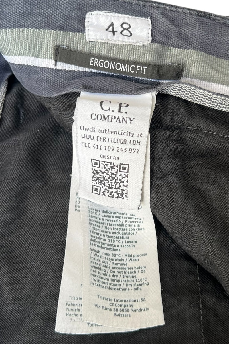ERGONOMIC FIT CARGO PANTS / NAVY [SIZE: 48 USED]