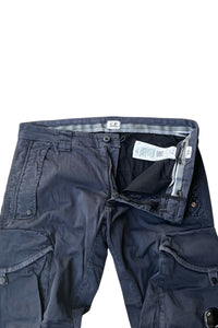 ERGONOMIC FIT CARGO PANTS / NAVY [SIZE: 48 USED]