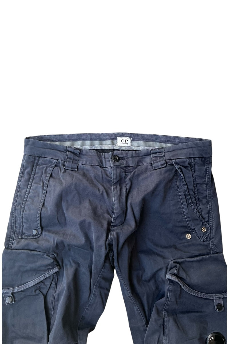 ERGONOMIC FIT CARGO PANTS / NAVY [SIZE: 48 USED]