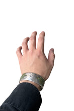 画像をギャラリービューアに読み込む, NAVAJO INDIAN JEWELRY 20-30&#39;S SILVER TIP INLAY BANGLE / SILVER [SIZE: ONE SIZE USED]
