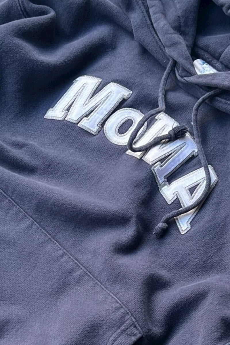 MOMA LOGO REVERSE WEAVE SWEAT HOODIE / NAVY [SIZE: M USED]