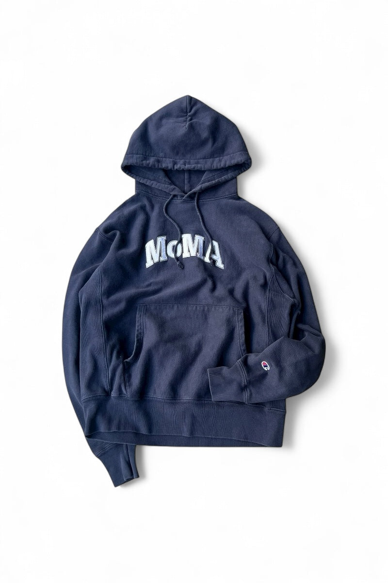 MOMA LOGO REVERSE WEAVE SWEAT HOODIE / NAVY [SIZE: M USED]