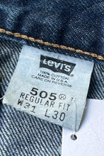 画像をギャラリービューアに読み込む, MADE IN USA Y2K 01&#39;S 505 DENIM PANTS / INDIGO [SIZE: 31 USED]
