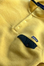 画像をギャラリービューアに読み込む, Y2K 00&#39;S MADE IN MEXICO SYNCHILLA T-SNAP FLEECE JACKET / YELLOW [SIZE: S USED]
