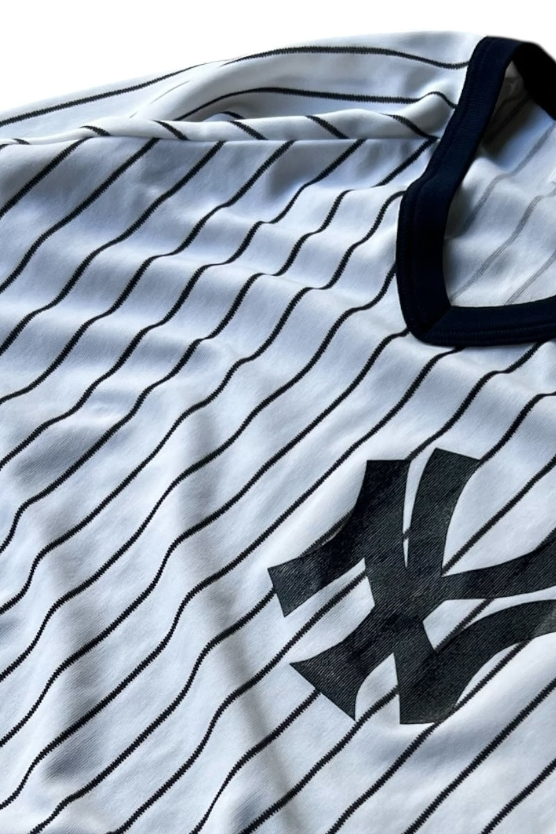 MADE IN USA 80-90'S NY YANKEES V-NECK T-SHIRT / STRIPE [SIZE: M USED]