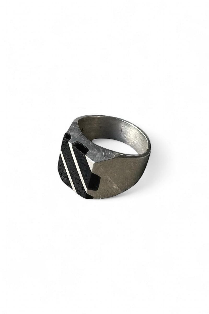 MADE IN MEXICO 925 SILVER RING W/ONYX / SILVER [SIZE: US 10 equivalent USED]