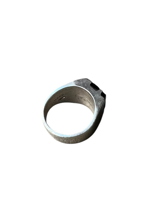 MADE IN MEXICO 925 SILVER RING W/ONYX / SILVER [SIZE: US 10 equivalent USED]