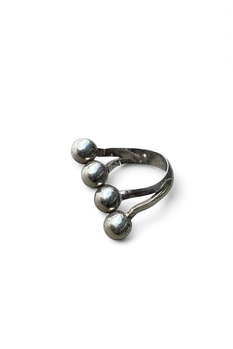 925 SILVER RING / SILVER [SIZE: Equivalent to JP size 14, USED]