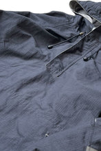 画像をギャラリービューアに読み込む, Y2K EARLY 00&#39;S PULL-OVER RIP STOP NYLON HOODIE JACKET / BLACK [SIZE: XL USED]
