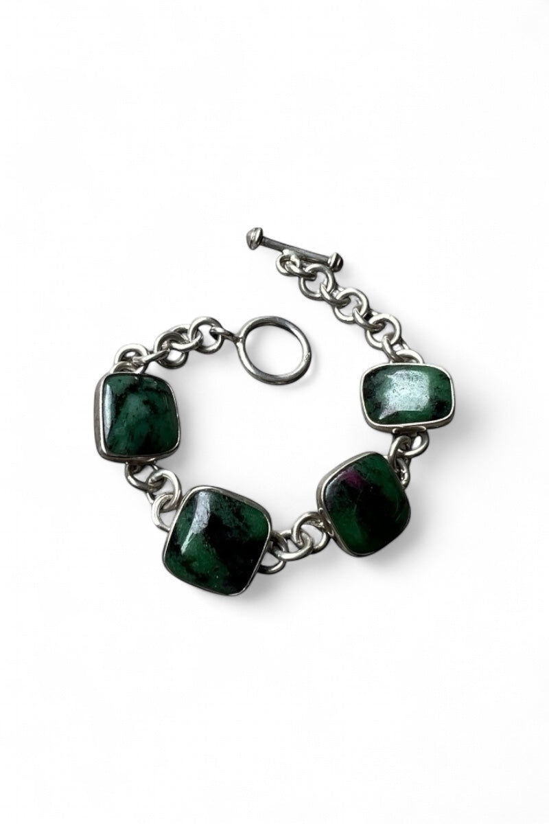 925 SILVER BRACELET T-BAR W/GREEN STONE / SILVER [SIZE: ONE SIZE USED]