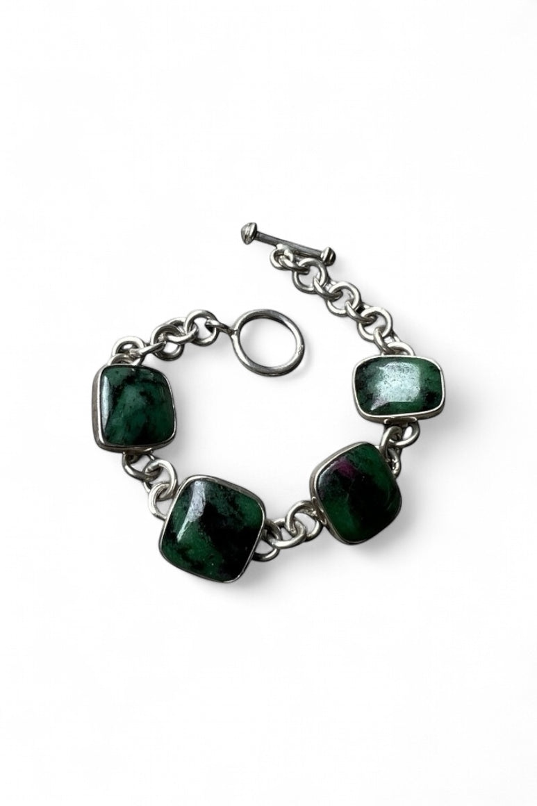 925 SILVER BRACELET T-BAR W/GREEN STONE / SILVER [SIZE: ONE SIZE USED]