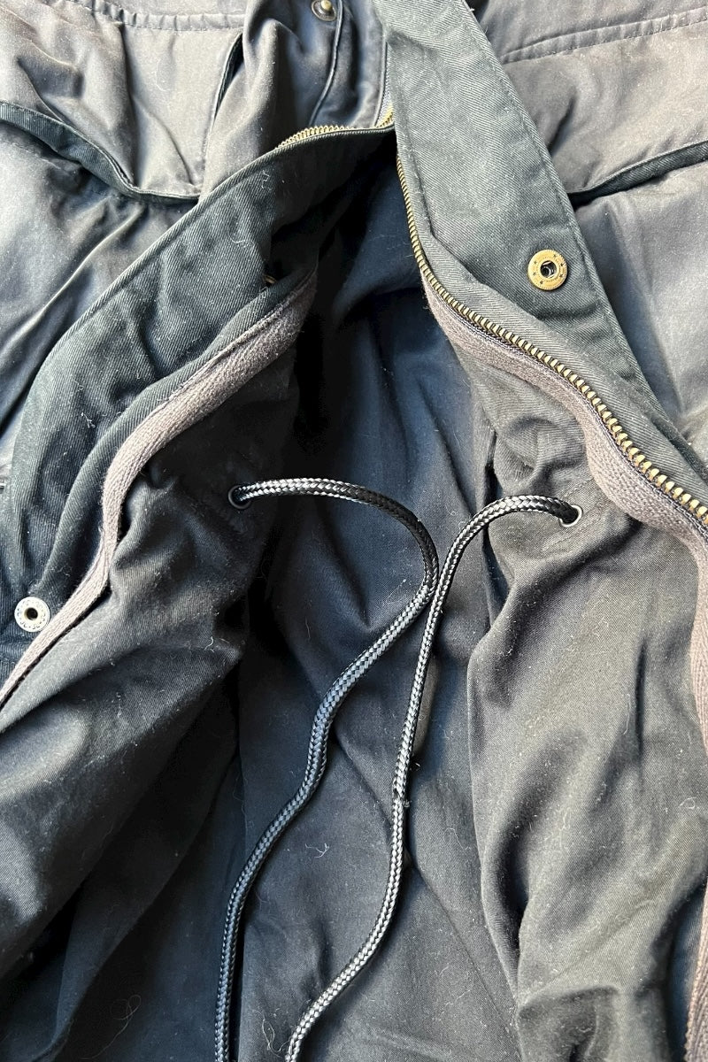 90'S ZIP UP OILED HOODIE JACKET / BLACK [SIZE: XL USED]