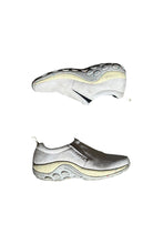 画像をギャラリービューアに読み込む, JUNGLE MOC BIRTHDAY SUEDE SILP-ON SNEAKERS / OFF WHITE [SIZE: 26cm USED]
