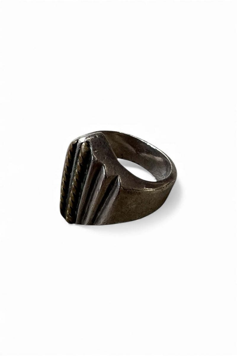 925 SILVER RING W/BRASS / SILVER [SIZE: Equivalent to JP 16 USED]
