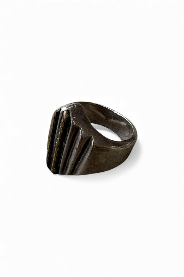 925 SILVER RING W/BRASS / SILVER [SIZE: Equivalent to JP 16 USED]