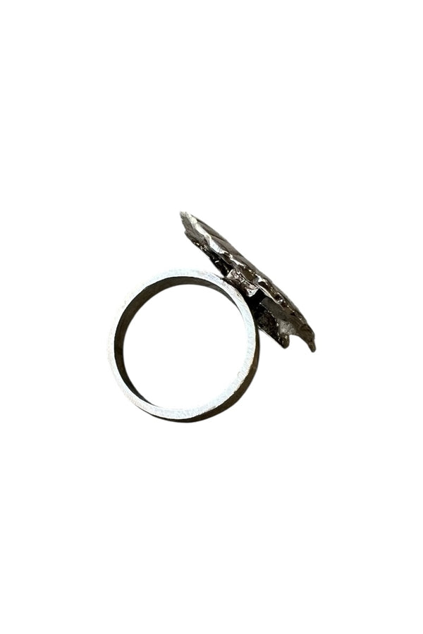 925 SILVER SHELL RING / SILVER [SIZE: Equivalent to 15 USED]