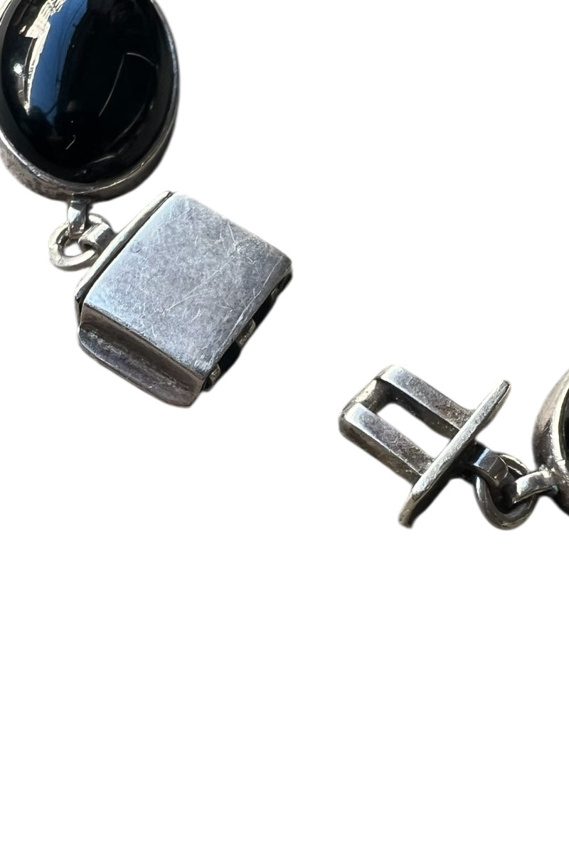 925 SILVER BRACELET W/ONYX / SILVER [SIZE: ONE SIZE USED]