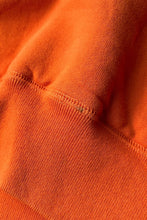 画像をギャラリービューアに読み込む, LOGO ONE POINT SWEAT HOODIE / ORANGE [SIZE: L USED]
