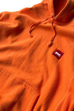 画像をギャラリービューアに読み込む, LOGO ONE POINT SWEAT HOODIE / ORANGE [SIZE: L USED]
