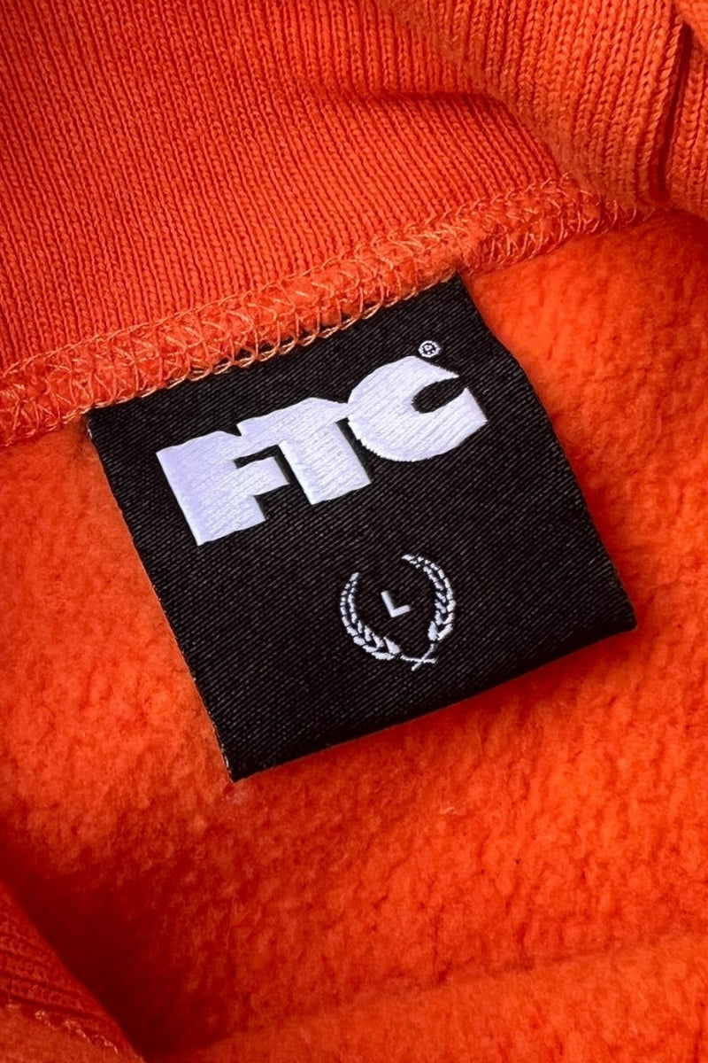 LOGO ONE POINT SWEAT HOODIE / ORANGE [SIZE: L USED]