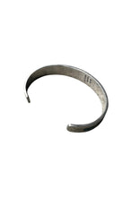 画像をギャラリービューアに読み込む, MADE IN MEXICO 925 SILVER TIP INLAY BANGLE W/TURQUOIS / SILVER [SIZE: ONE SIZE USED]
