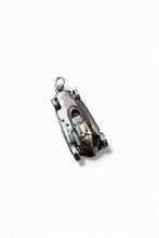 画像をギャラリービューアに読み込む, 925 SILVER CAR PENDANT TOP / SILVER [SIZE: ONE SIZE USED]
