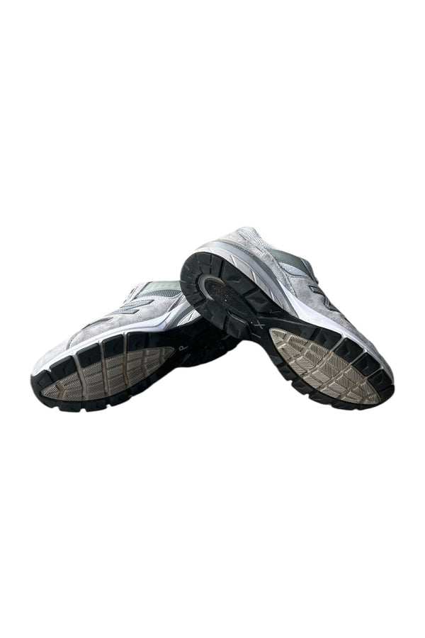MADE IN USA 990V5 / GRAY [SIZE: US8.5 (equivalent to 26.5cm) USED]