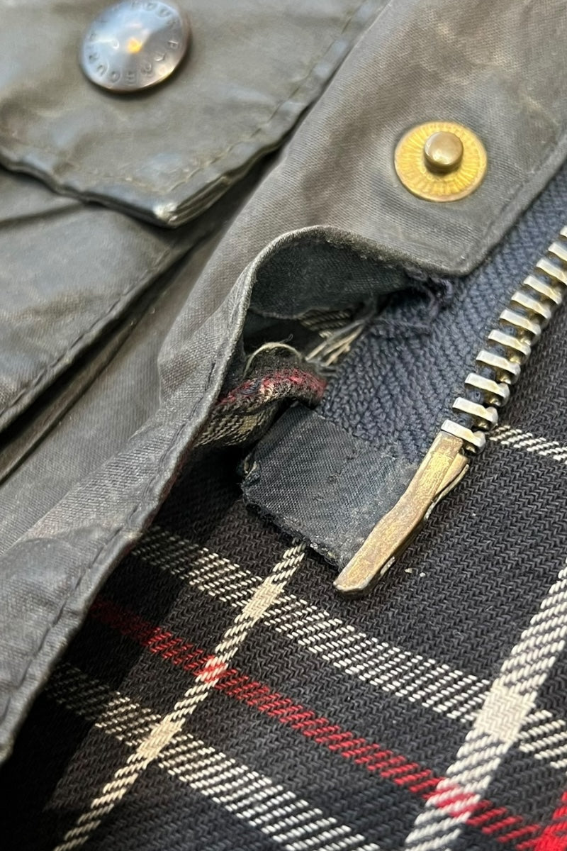 MADE IN ENGLAND 82-87'S 2 ROYAL WARRANT BEAUFORT OILED JACKET / KHAKI [SIZE: 34 USED]