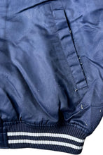 画像をギャラリービューアに読み込む, 90'S-Y2K EARLY 00'S NY YANKEES NYLON STADIUM JACKET / NAVY [SIZE: XL USED]
