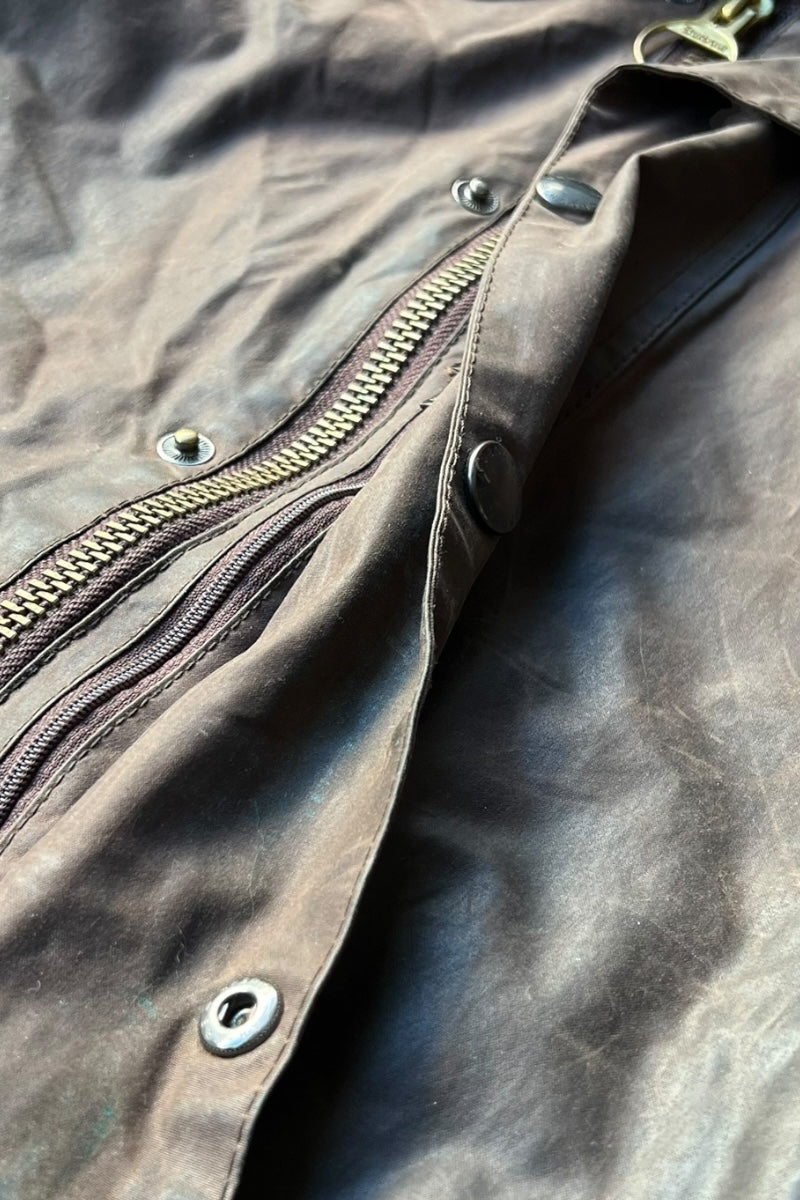 MADE IN ENGLAND BEAUFORT OILED JACKET / BROWN [SIZE: M USED]