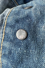 画像をギャラリービューアに読み込む, 80-90'S BIG E 3RD TYPE DENIM JACKET 復刻 / INDIGO [SIZE: M USED]

