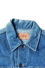 画像をギャラリービューアに読み込む, 80-90'S BIG E 3RD TYPE DENIM JACKET 復刻 / INDIGO [SIZE: M USED]
