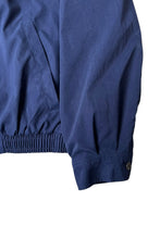 画像をギャラリービューアに読み込む, 90'S SMOOTH POLYESTER ZIP UP JACKET / NAVY [SIZE: XL USED]
