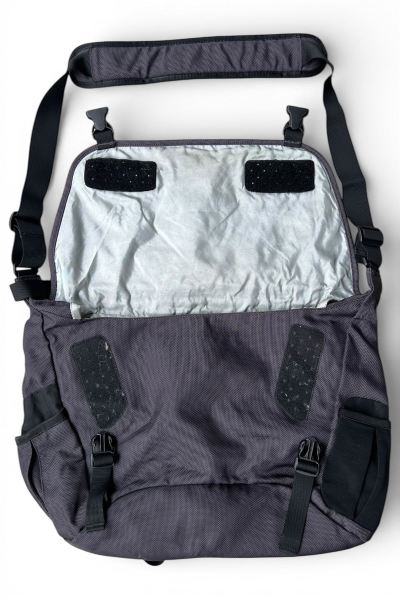 Y2K 07'S MESSENGER BAG / CHARCOAL [SIZE: ONE SIZE USED]
