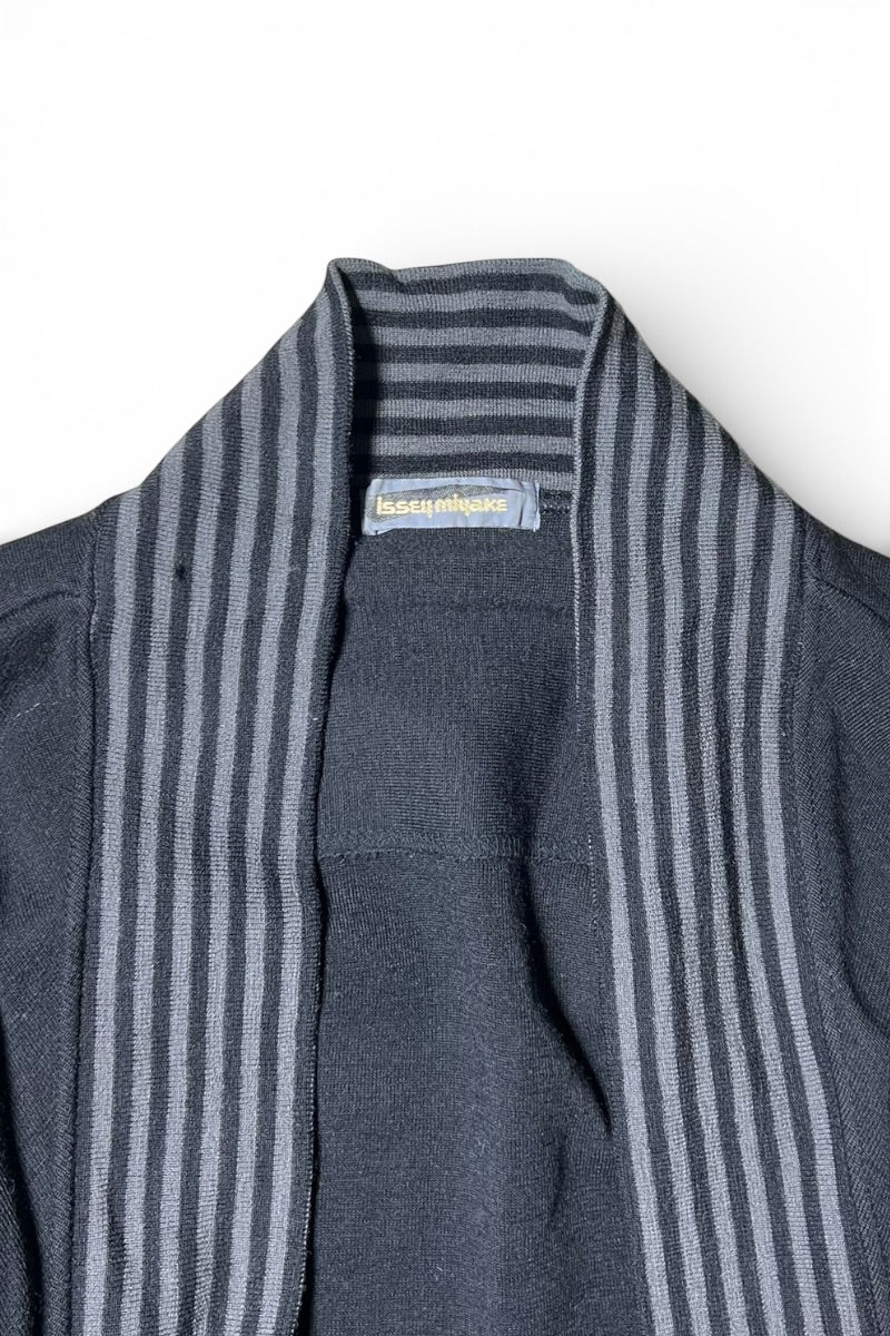 MADE IN JAPAN 80'S WOOL KNIT CARDIGAN / BLACK [SIZE: M USED]