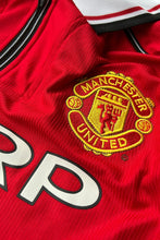 画像をギャラリービューアに読み込む, MADE IN ENGLAND 98-99'S MANCHESTER UNITED FOOTBALL GAME SHIRT / RED [SIZE: S DEADSTOCK/NOS]
