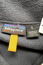 画像をギャラリービューアに読み込む, 00'S SYNCHILLA MARSUPIAL HALF-ZIP FLEECE JACKET / GRAY [SIZE: S USED]
