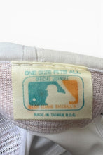 画像をギャラリービューアに読み込む, 80-90'S MLB RED SOX 6 PANEL CAP / WHITE [SIZE: ONE SIZE USED]
