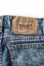 画像をギャラリービューアに読み込む, MADE IN USA 99'S 550 ORANGE TAB DENIM PANTS / STONE WASH [SIZE: W31 USED]
