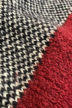 画像をギャラリービューアに読み込む, MADE IN ITALY 90'S V-NECK DESIGN WOOL KNIT SWEATER / MULTI [SIZE: L USED]
